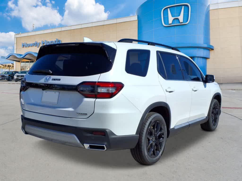 new 2025 Honda Pilot car, priced at $51,350
