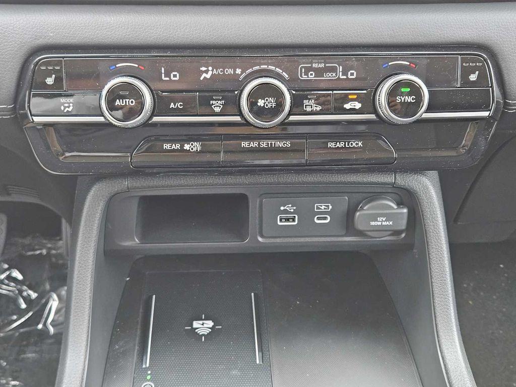 new 2025 Honda Pilot car, priced at $50,135