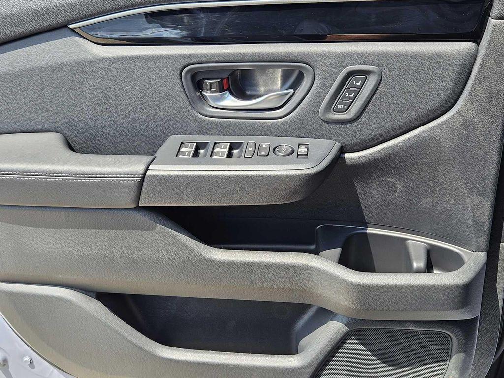 new 2025 Honda Pilot car, priced at $50,135