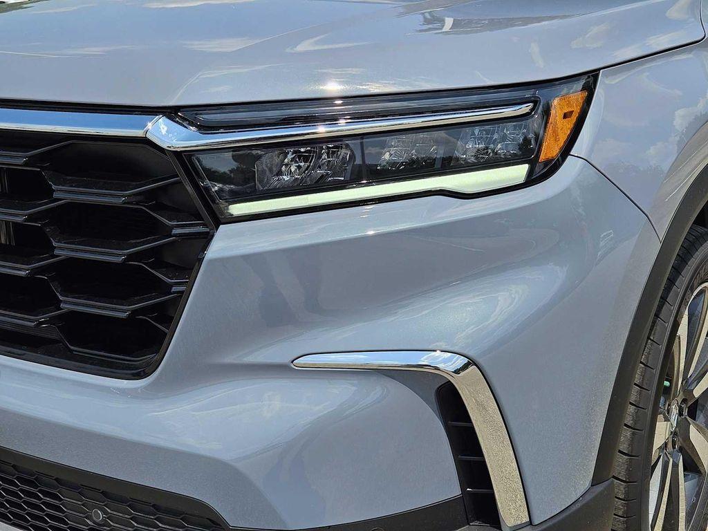new 2025 Honda Pilot car, priced at $50,135