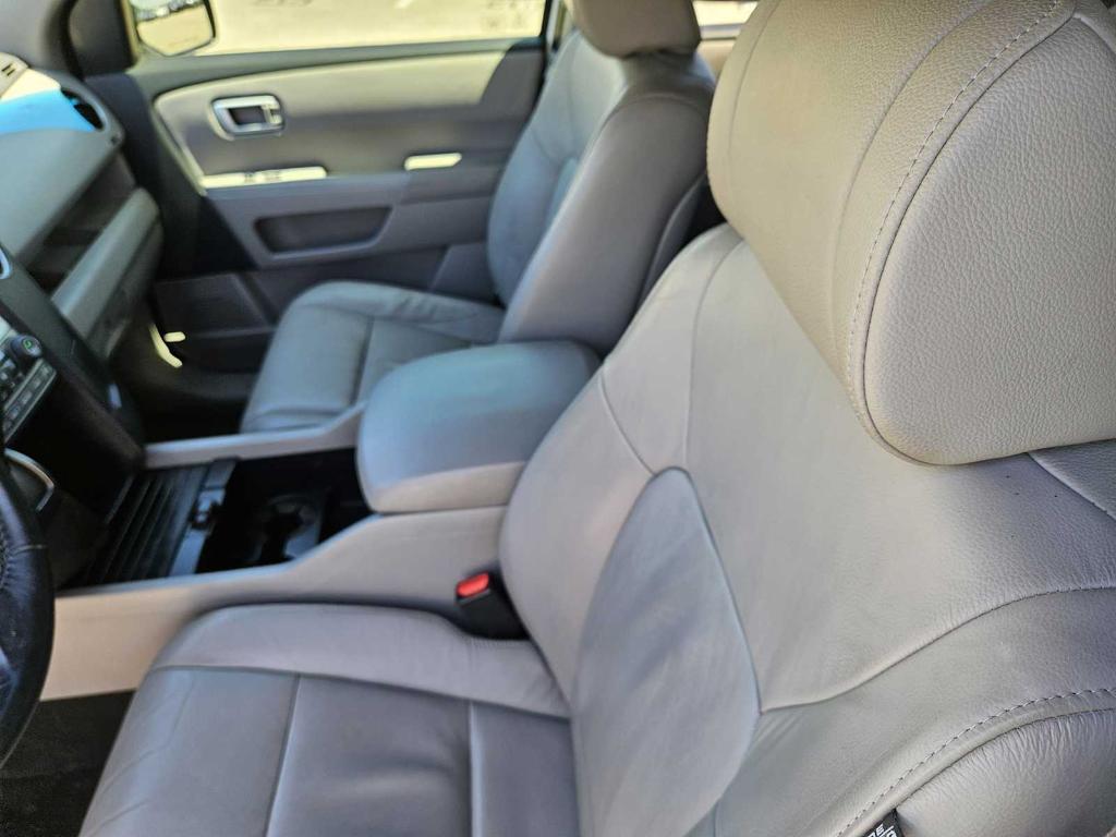 used 2012 Honda Pilot car, priced at $8,530