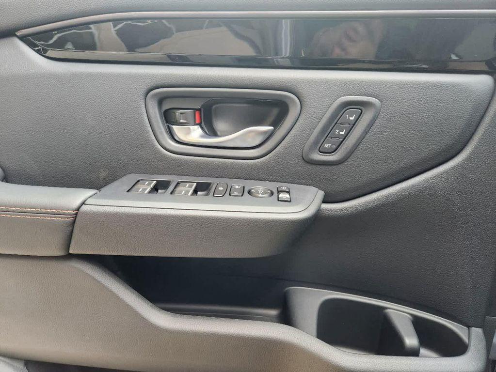 new 2025 Honda Pilot car, priced at $50,850