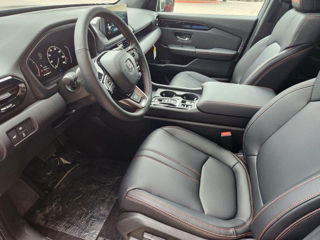 new 2025 Honda Pilot car, priced at $50,850