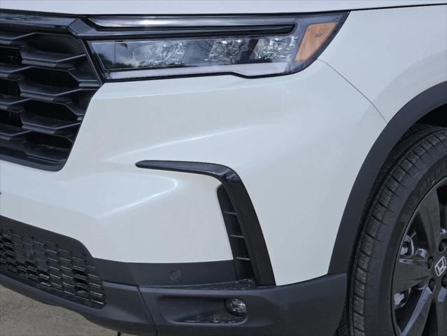 new 2025 Honda Pilot car, priced at $42,105