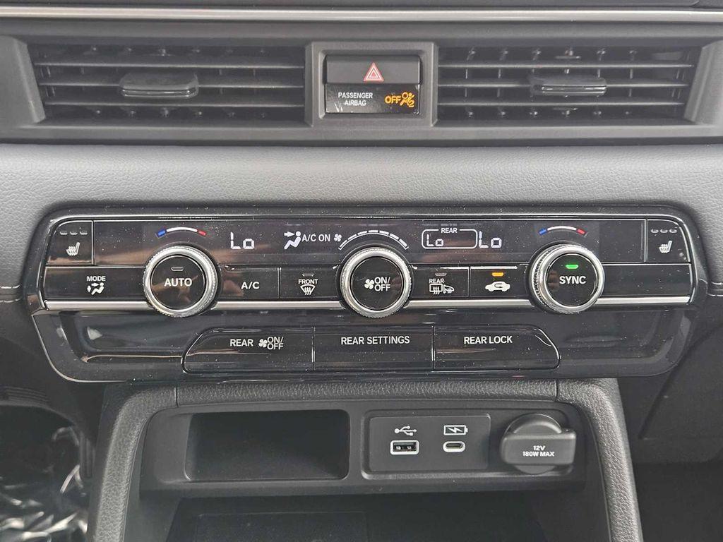 new 2025 Honda Pilot car, priced at $50,850