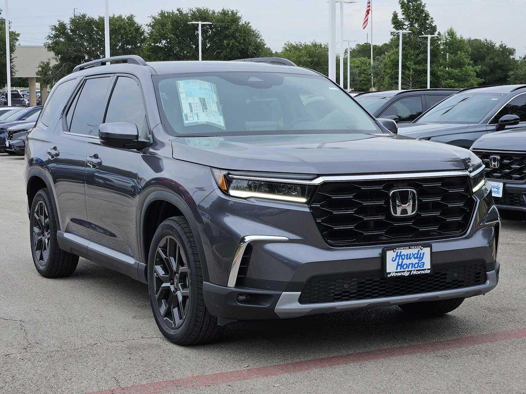 new 2025 Honda Pilot car, priced at $50,850