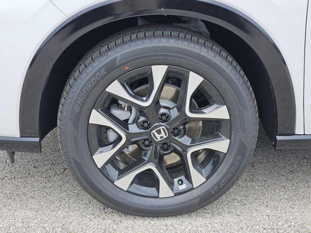 new 2026 Honda HR-V car, priced at $31,955