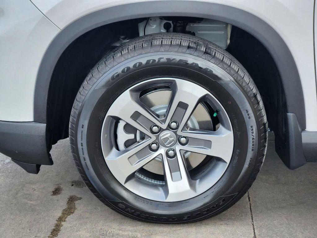 new 2025 Honda Pilot car, priced at $47,505