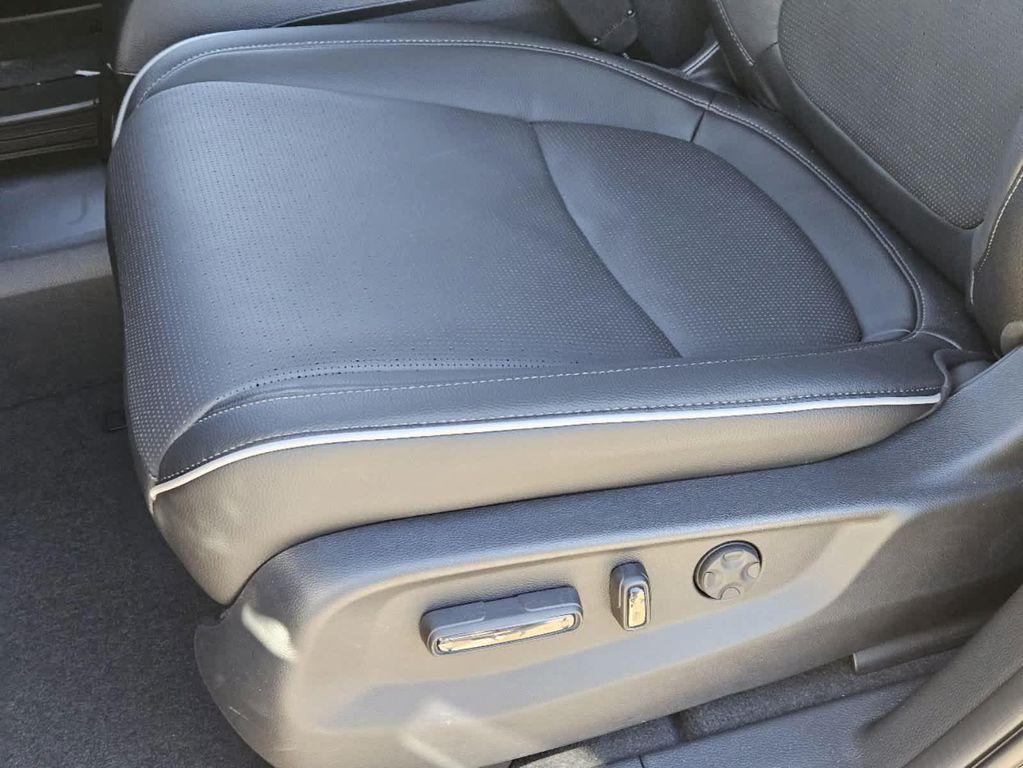 new 2026 Honda Odyssey car, priced at $53,190