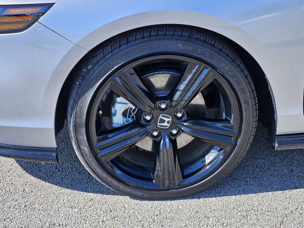 used 2025 Honda Accord Hybrid car, priced at $31,228