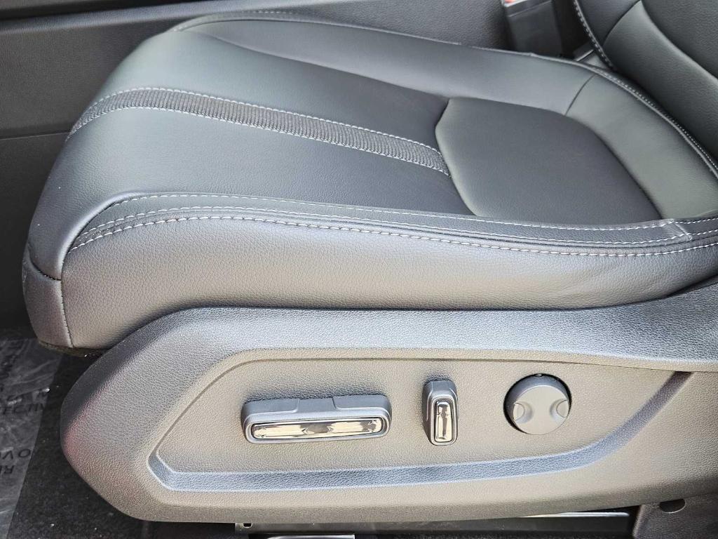new 2025 Honda Pilot car, priced at $51,125