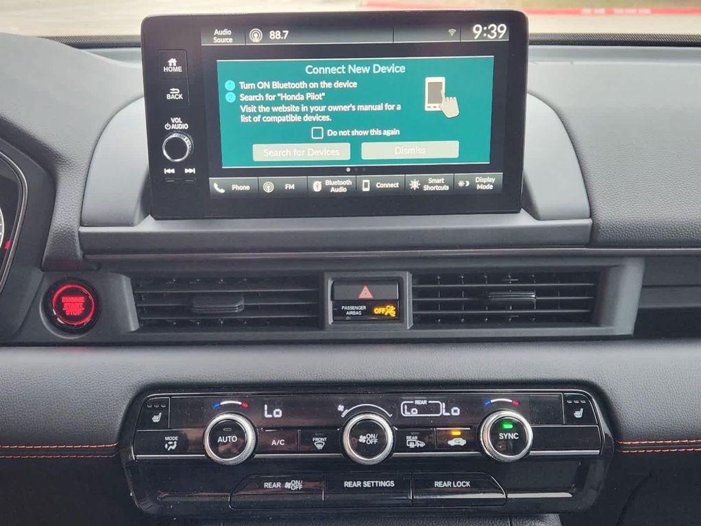 new 2025 Honda Pilot car, priced at $51,350