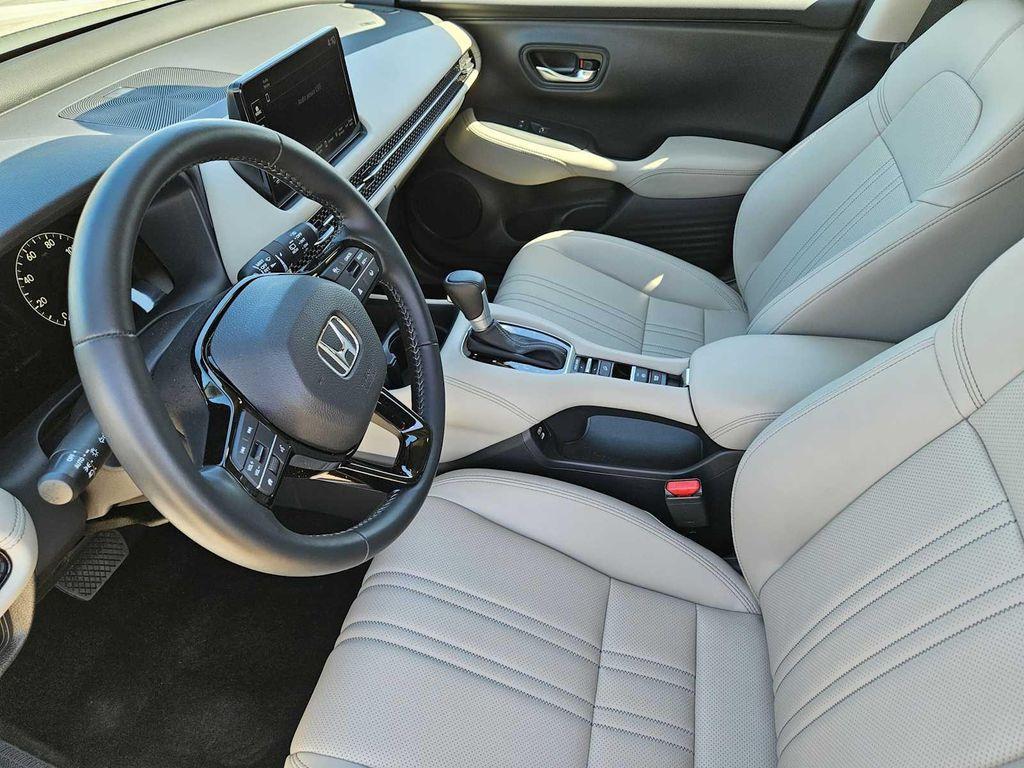 used 2025 Honda HR-V car, priced at $29,029