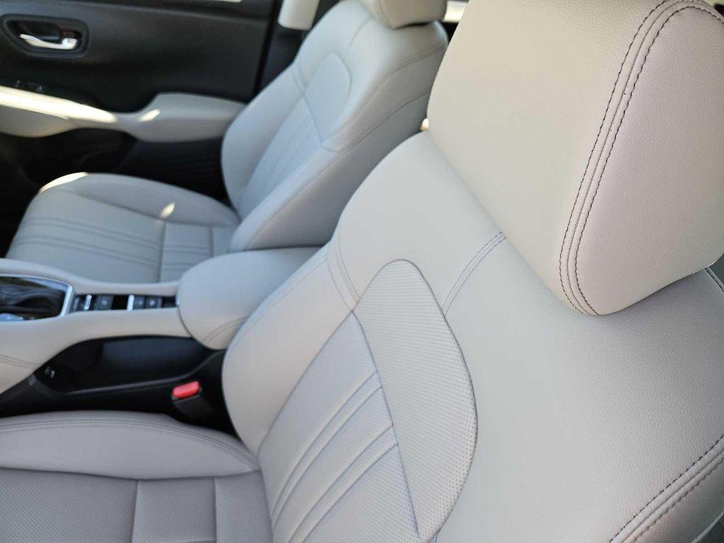 used 2025 Honda HR-V car, priced at $29,029