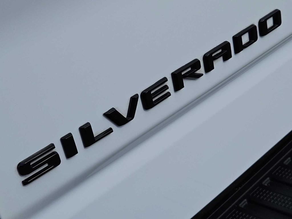 used 2024 Chevrolet Silverado 1500 car, priced at $35,999