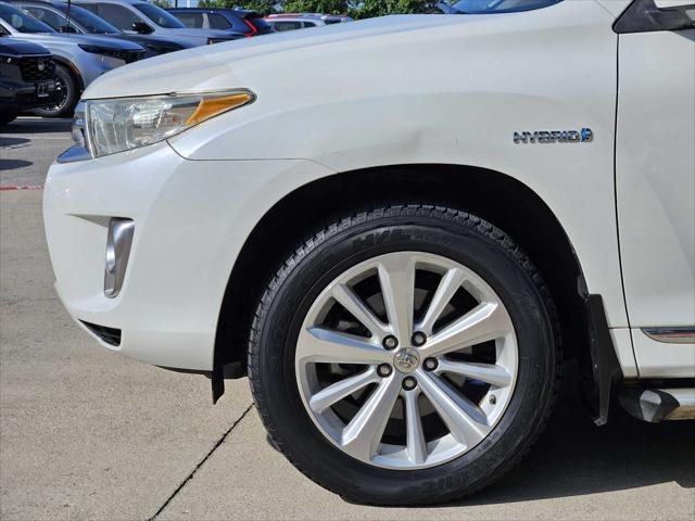 used 2012 Toyota Highlander Hybrid car, priced at $12,756