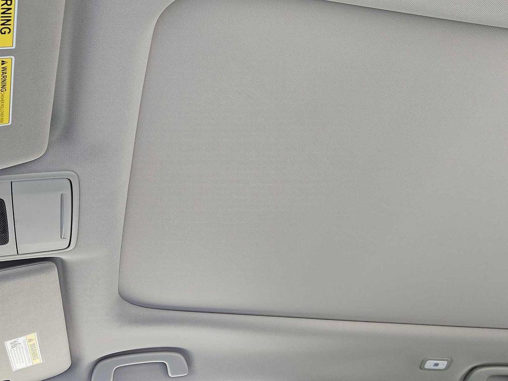 new 2025 Honda Pilot car, priced at $50,180