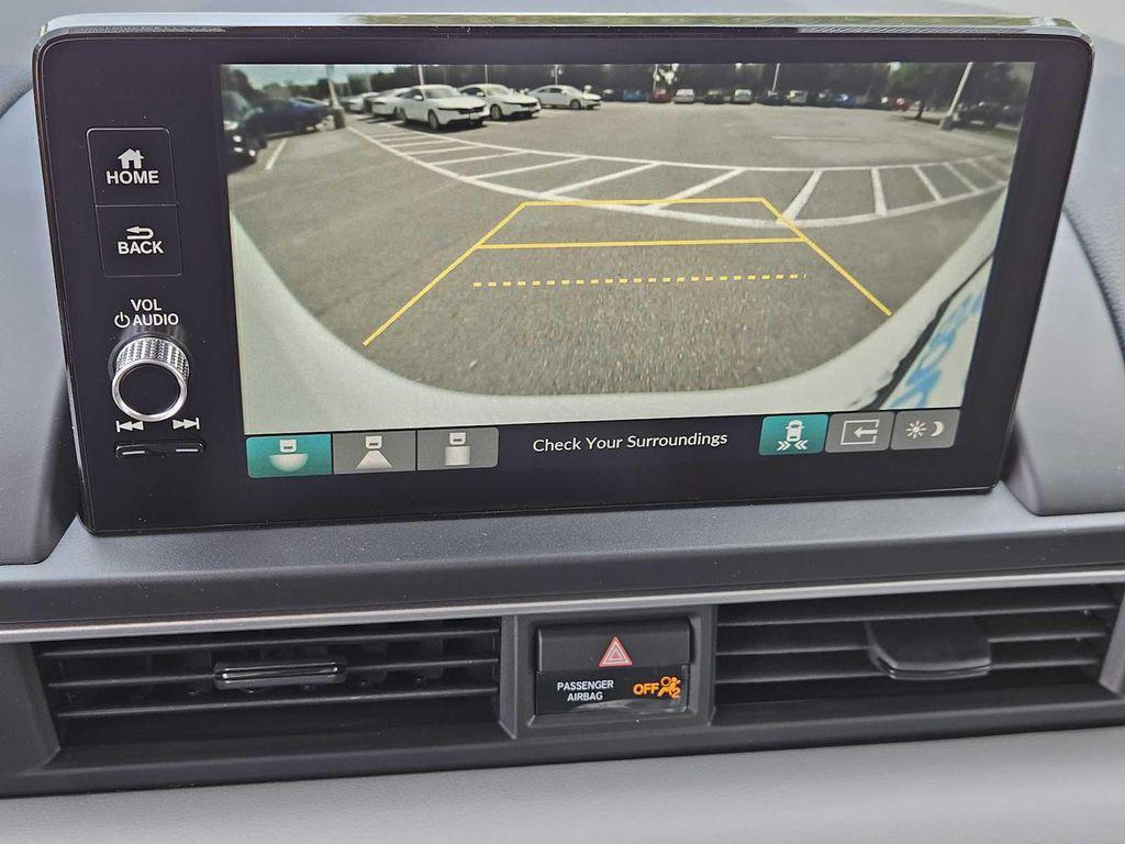 new 2025 Honda Pilot car, priced at $50,180