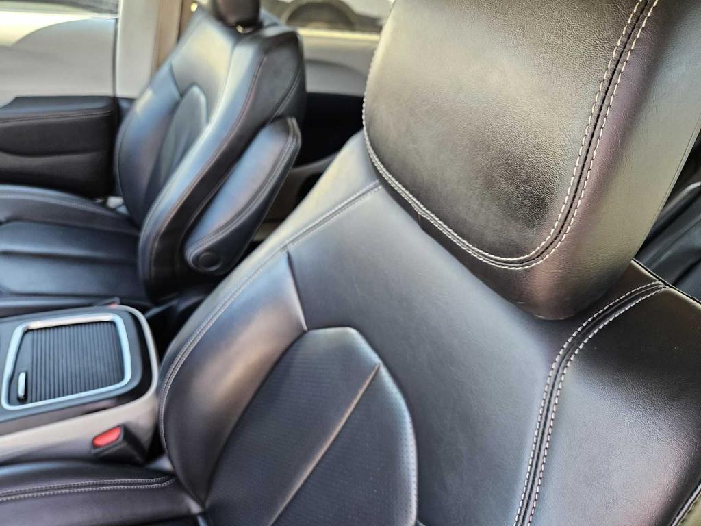 used 2023 Chrysler Pacifica car, priced at $18,526