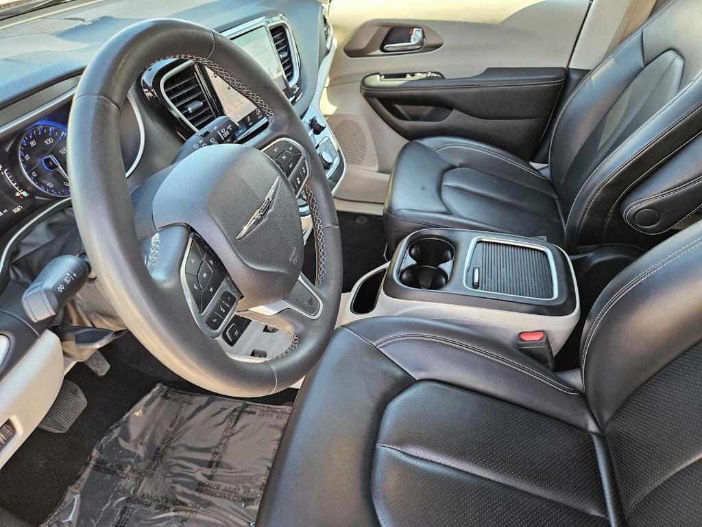 used 2023 Chrysler Pacifica car, priced at $18,526