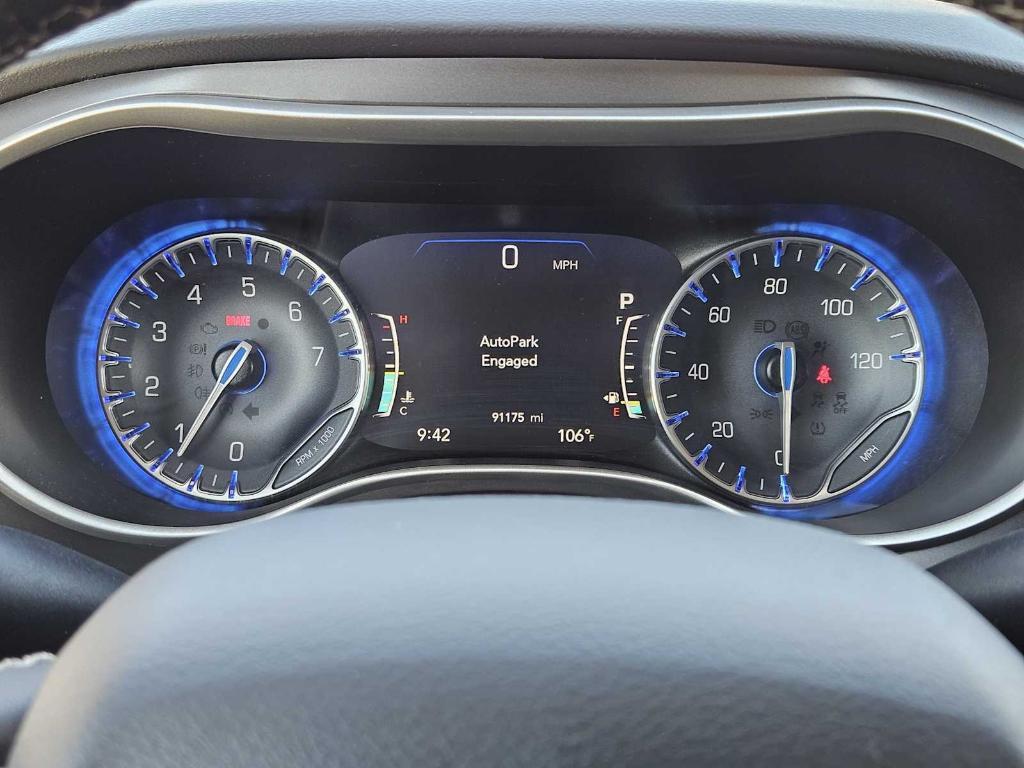 used 2023 Chrysler Pacifica car, priced at $18,526