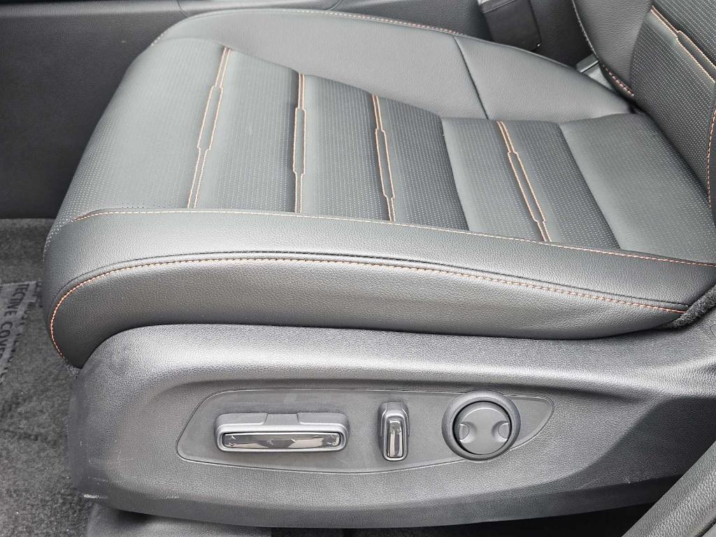 new 2026 Honda CR-V Hybrid car, priced at $40,120
