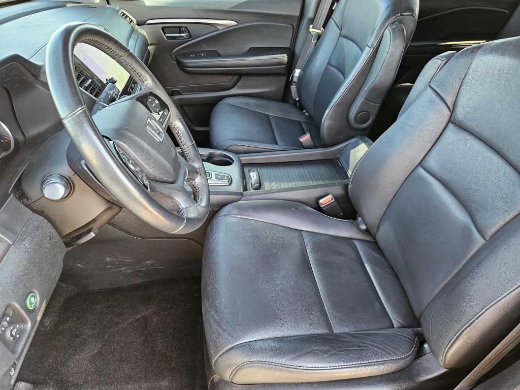 used 2022 Honda Pilot car, priced at $27,505