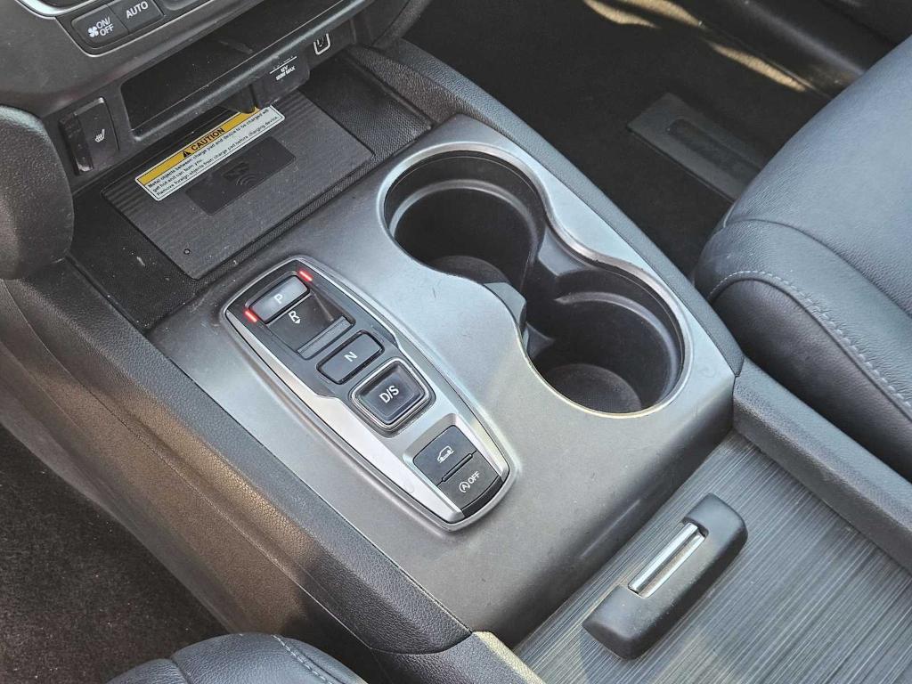 used 2022 Honda Pilot car, priced at $27,505