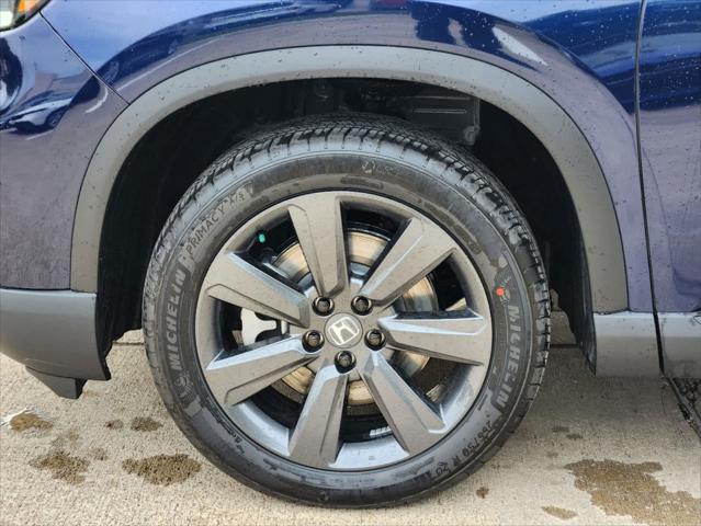 new 2025 Honda Pilot car, priced at $41,650