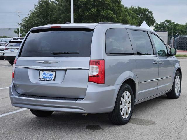 used 2014 Chrysler Town & Country car, priced at $9,660