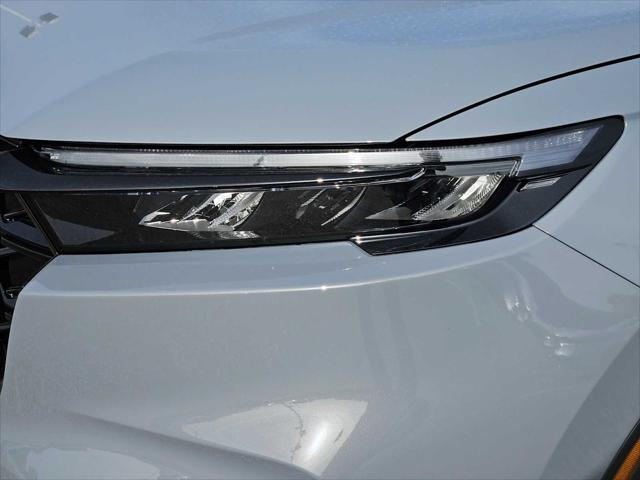 new 2026 Honda CR-V Hybrid car, priced at $40,575