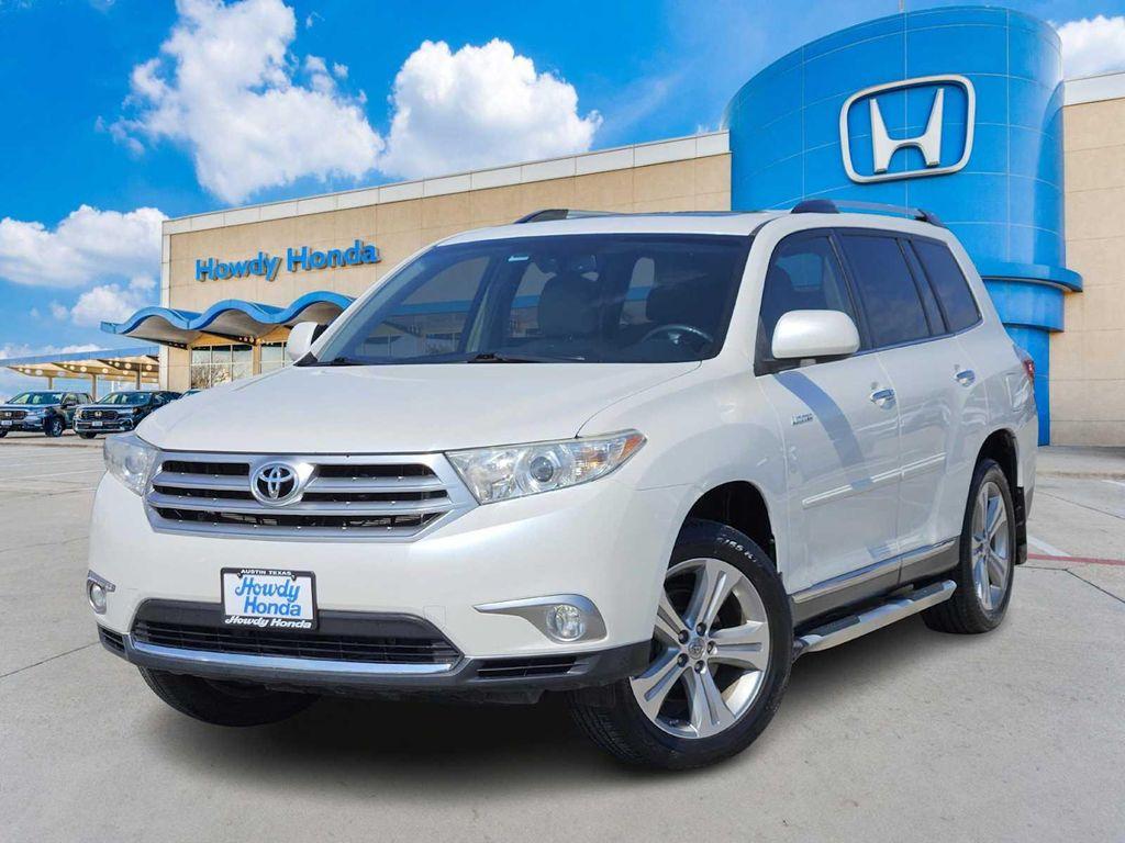 used 2013 Toyota Highlander car, priced at $14,666
