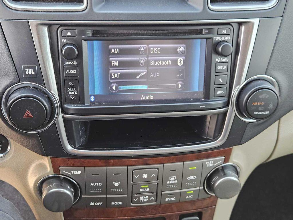 used 2013 Toyota Highlander car, priced at $14,772