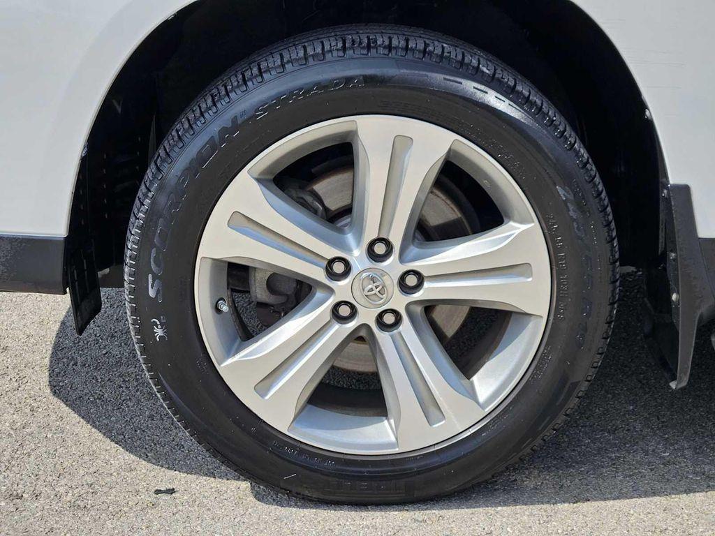 used 2013 Toyota Highlander car, priced at $14,772
