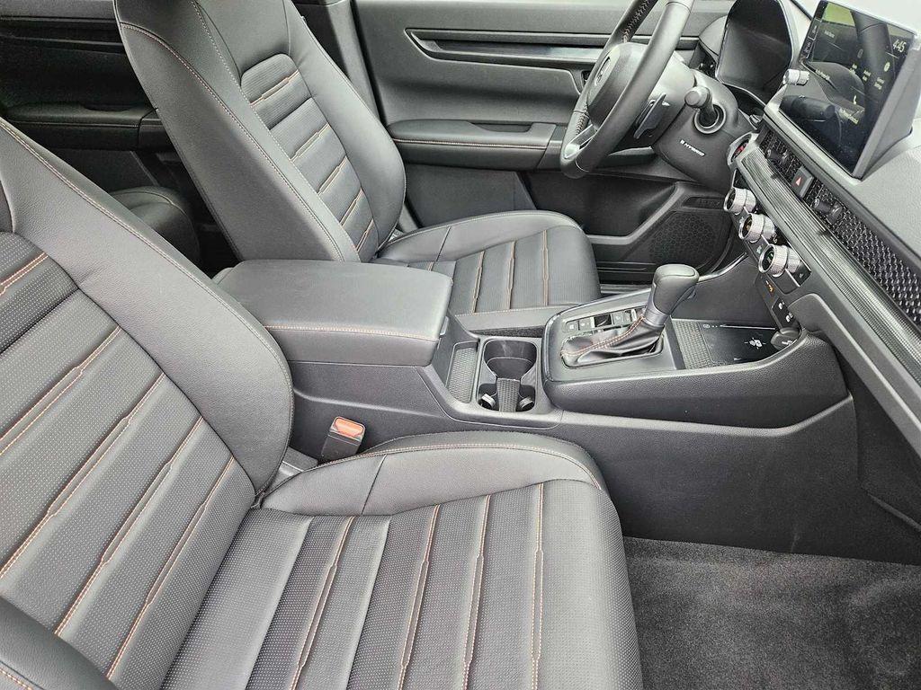 new 2026 Honda CR-V Hybrid car, priced at $41,675