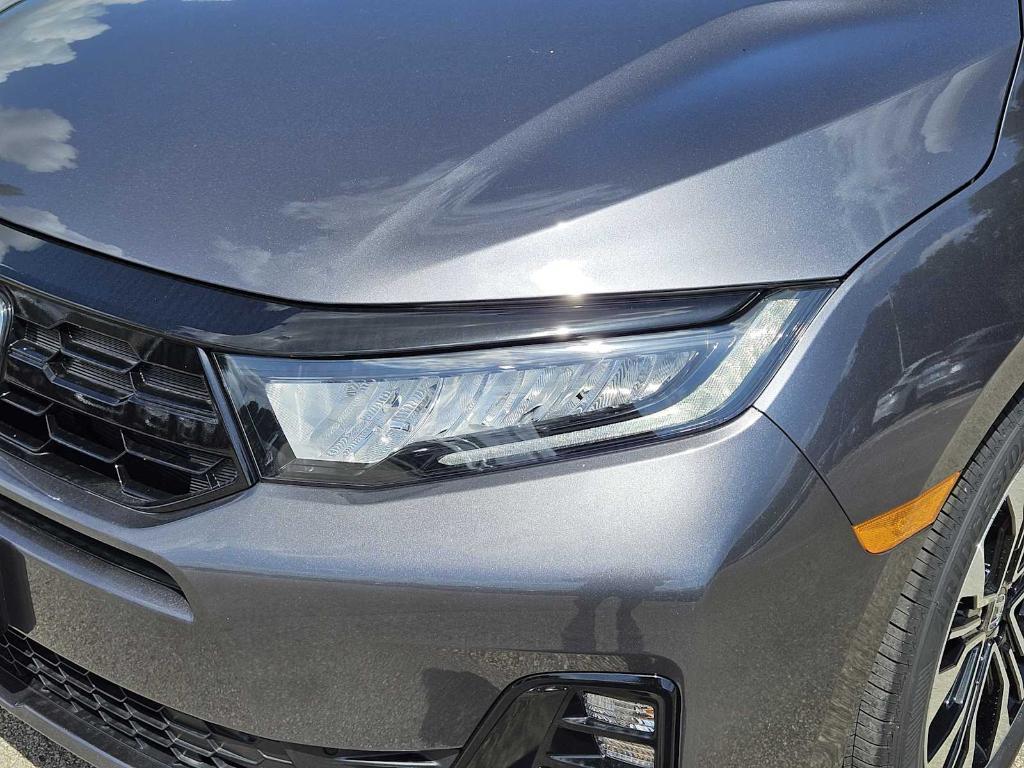 new 2025 Honda Odyssey car, priced at $53,765