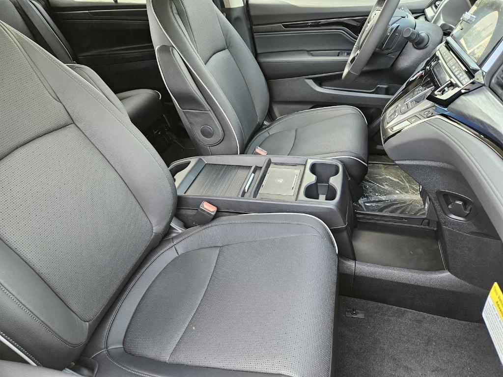 new 2025 Honda Odyssey car, priced at $53,765