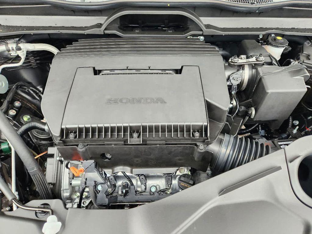 new 2025 Honda Pilot car, priced at $44,995