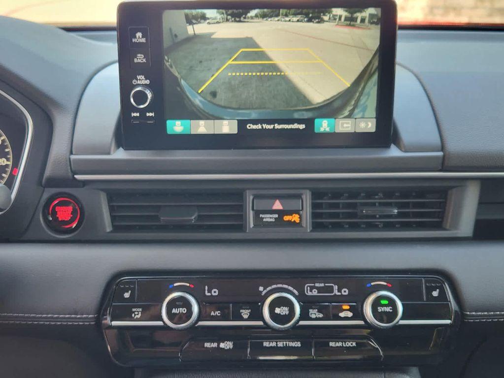 new 2025 Honda Pilot car, priced at $44,995