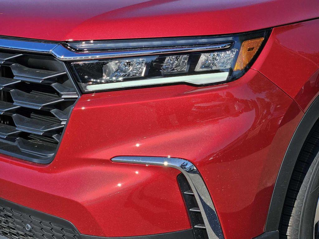 new 2025 Honda Pilot car, priced at $48,280