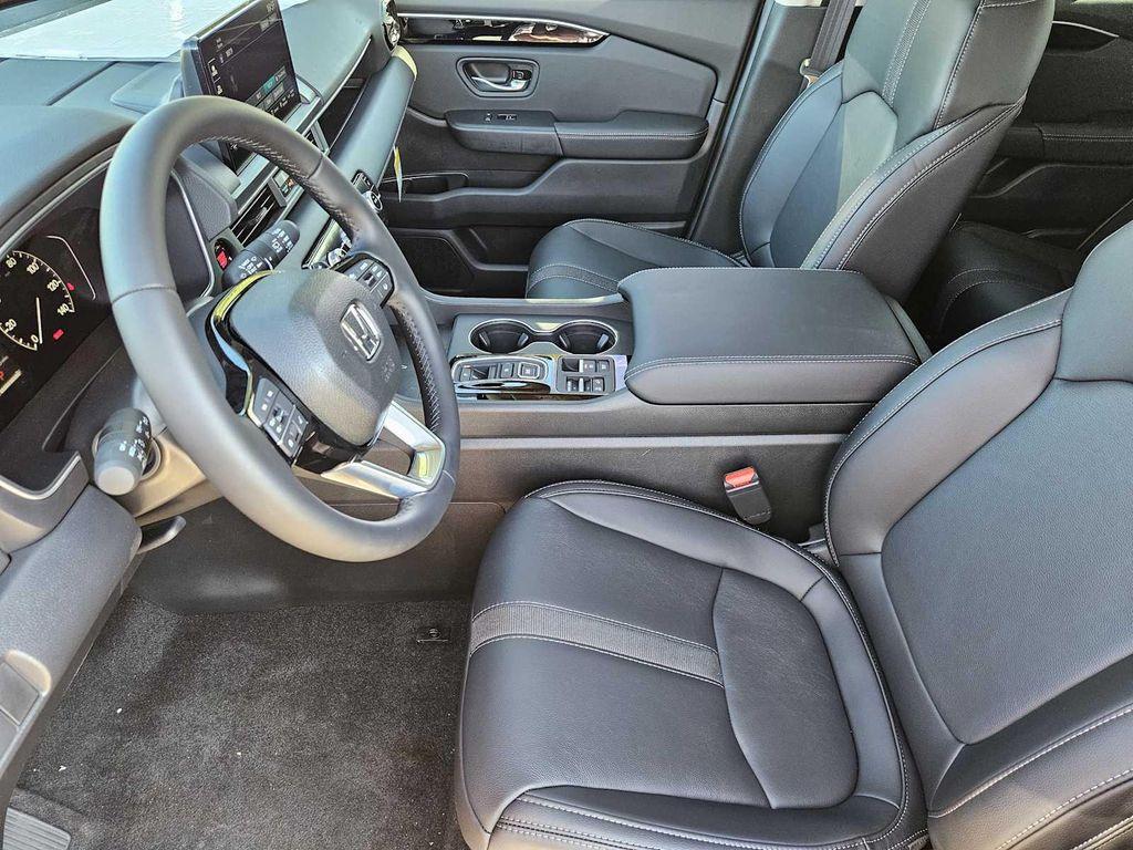new 2025 Honda Pilot car, priced at $48,280