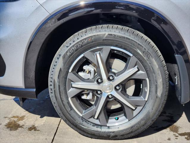new 2025 Honda HR-V car, priced at $30,895