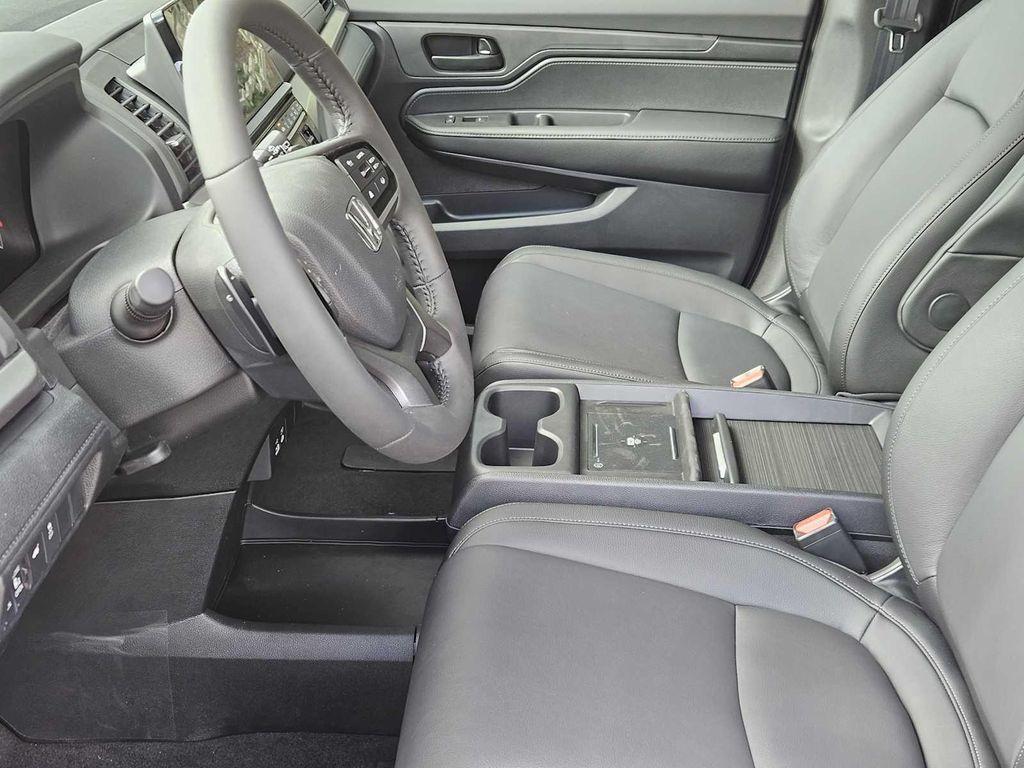 new 2025 Honda Odyssey car, priced at $45,510