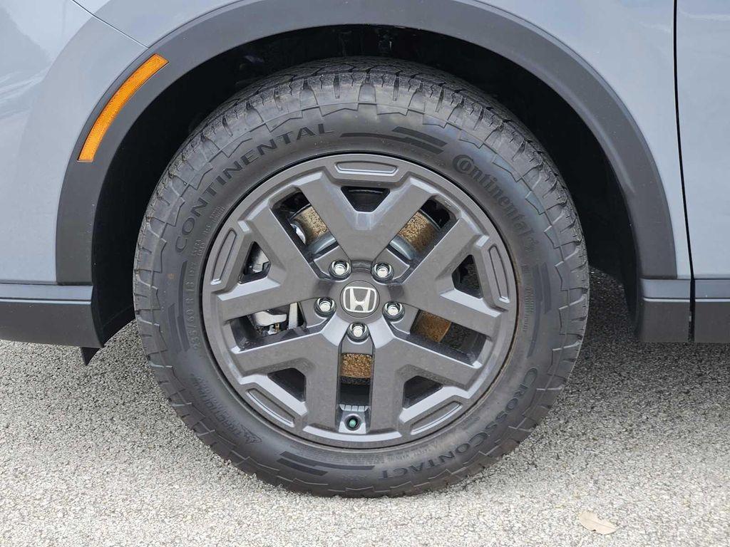 new 2026 Honda CR-V Hybrid car, priced at $40,705