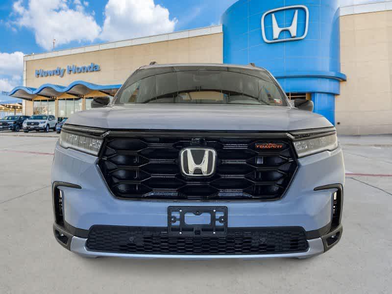 new 2025 Honda Pilot car, priced at $51,830
