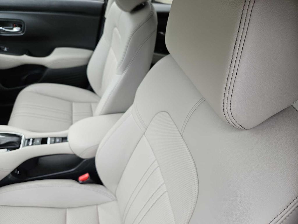 used 2025 Honda HR-V car, priced at $29,335