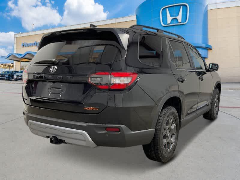 new 2025 Honda Pilot car, priced at $51,375
