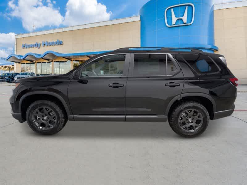 new 2025 Honda Pilot car, priced at $51,375