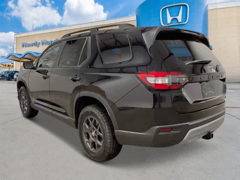 new 2025 Honda Pilot car, priced at $51,375