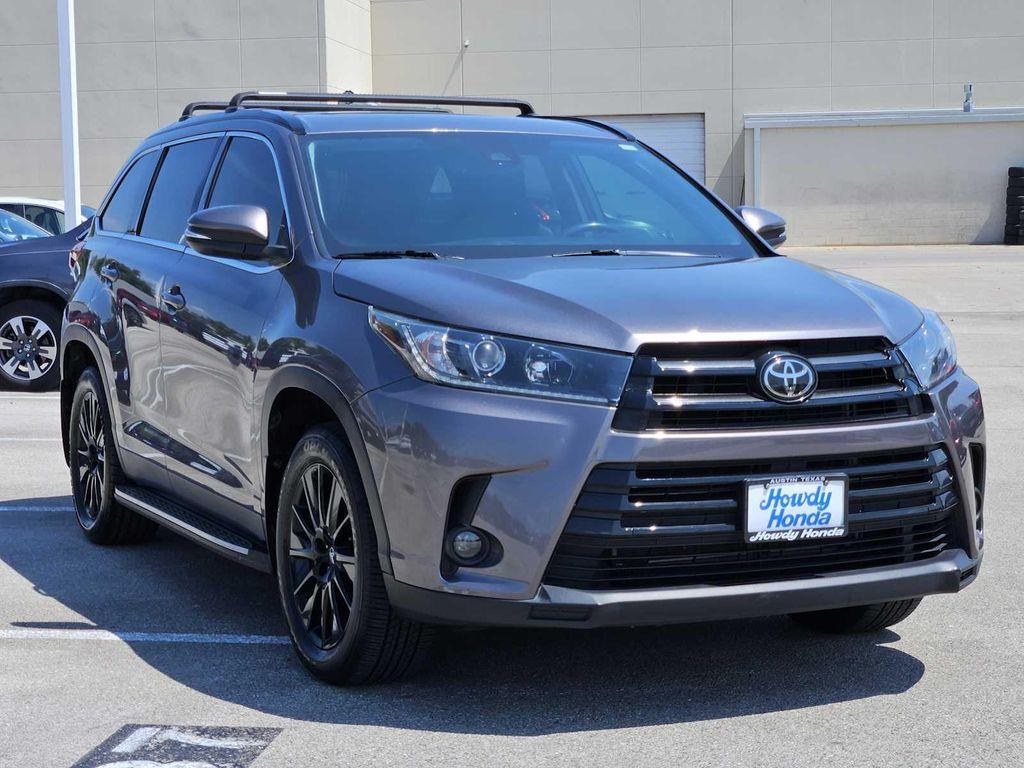 used 2019 Toyota Highlander car, priced at $21,700